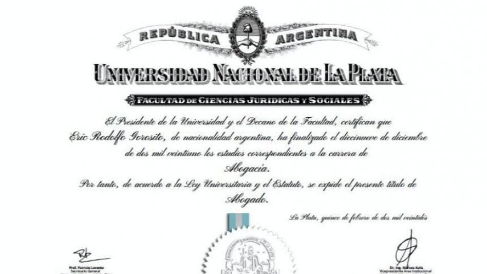 "Debía jurar como abogado en el Colegio de Azul pero se me bajó de la misma porque tenía antecedentes penales"