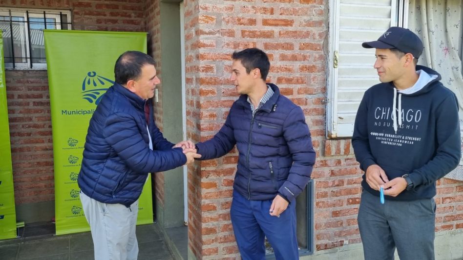Campus Universitario: Entrega de viviendas a estudiantes 