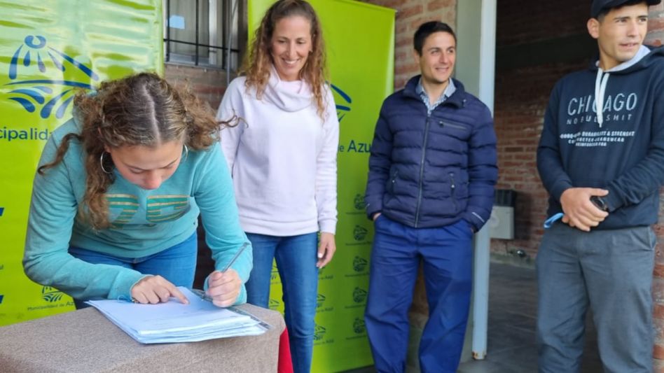Campus Universitario: Entrega de viviendas a estudiantes 
