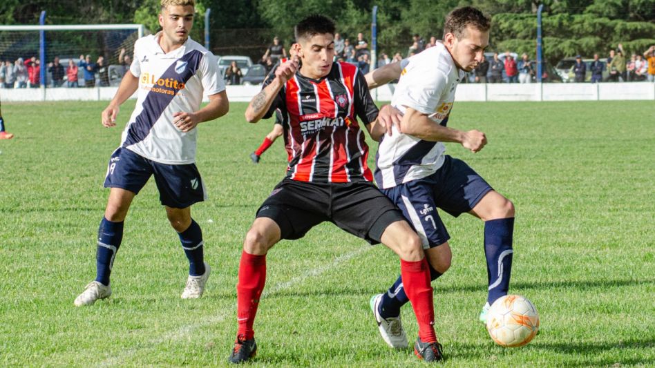 Este domingo promete ser mágico y muy entretenido por la serie de choques que se celebrarán y que desde ya acaparan las miradas de los amantes del deporte local. Foto: Adrián Gelosi.