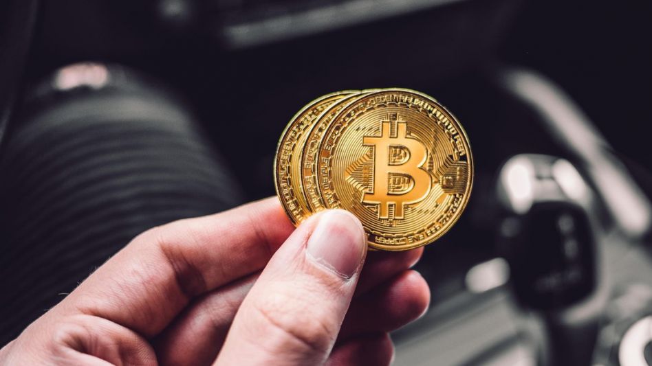 El BCRA prohibió a los bancos comerciales operar con criptomonedas