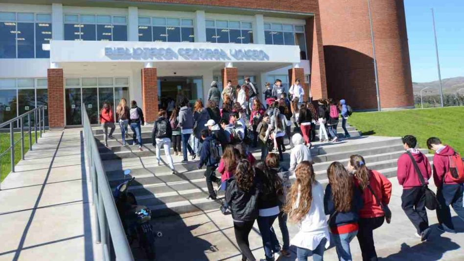 La Provincia aprobó un plan para ampliar el acceso a la universidad en localidades del interior