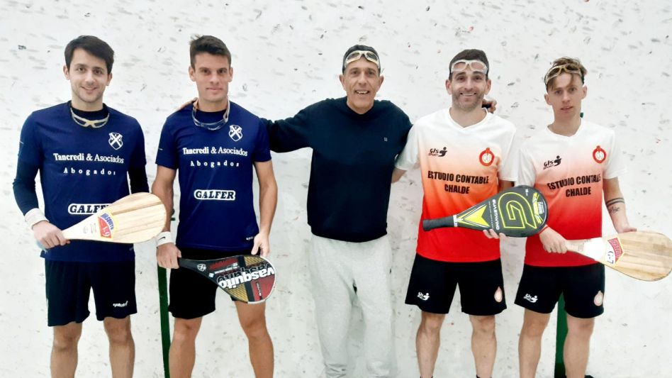 Rodrigo Aitra y Sebastián Inchausti van por la segunda. La dupla de pelotaris del Club de Remo fue la ganadora de la primera fecha que se desarrolló a fines del mes pasado en Bahía Blanca.