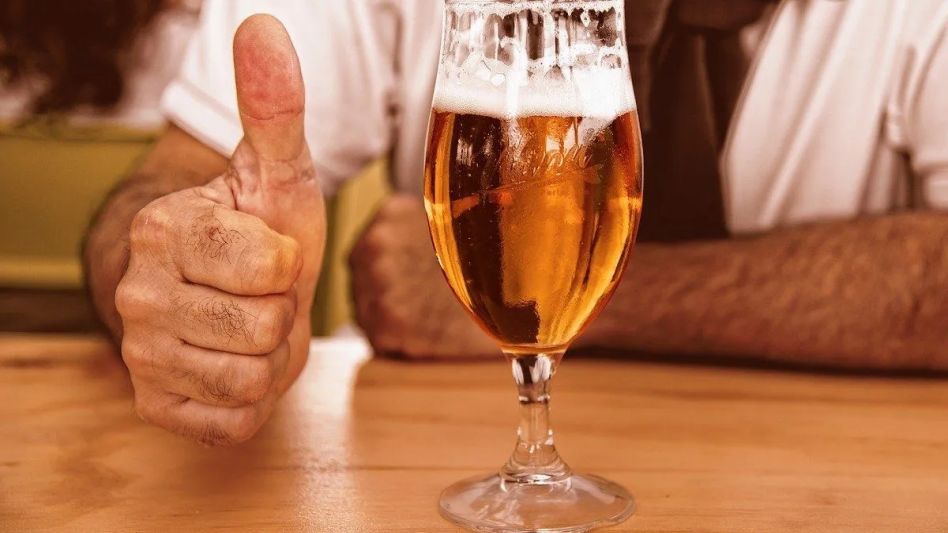 ¿La cerveza hace bien o mal a la salud?