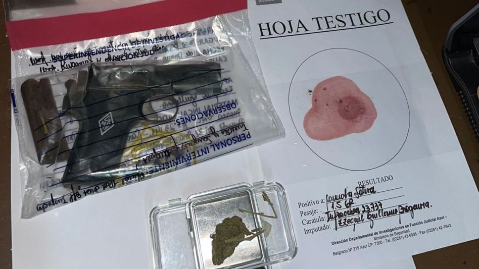   Andaba en una moto robada, portaba una pistola y tenía marihuana: aprehendido 