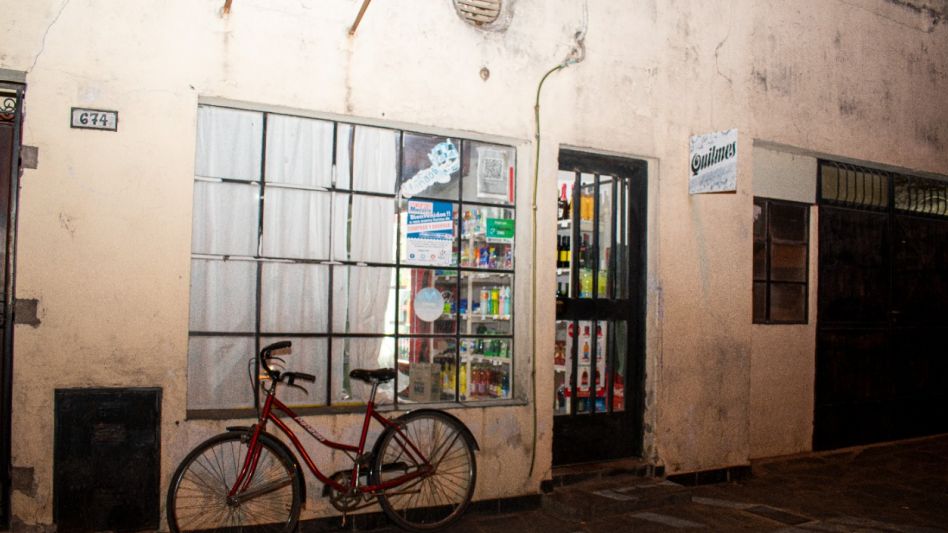 Investigan asalto sucedido en un  comercio de Villa Piazza Centro