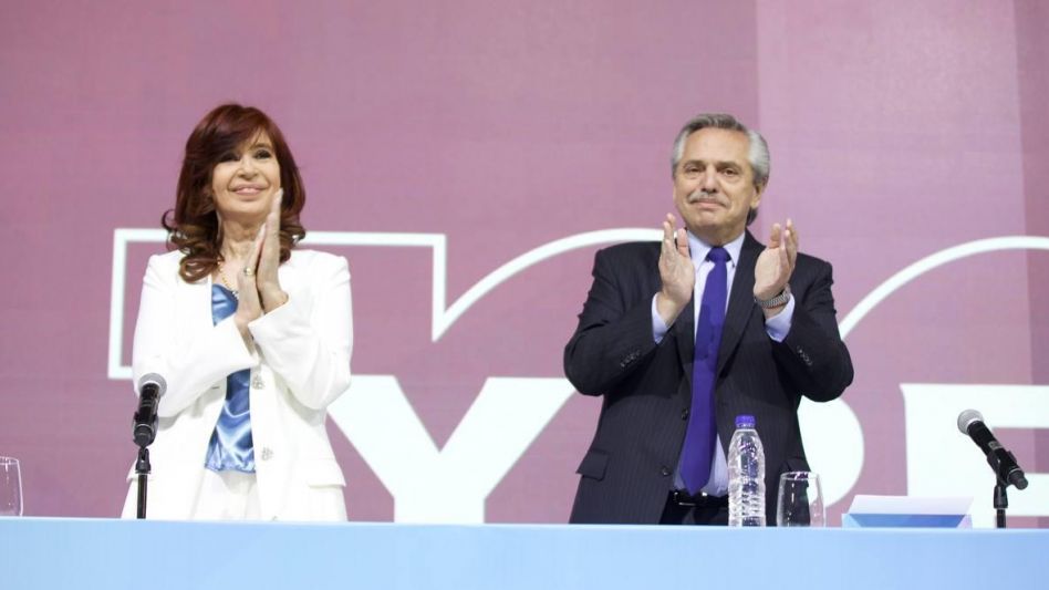CFK: "Te dije Alberto que tenías la lapicera, yo lo que te pido es que la uses"