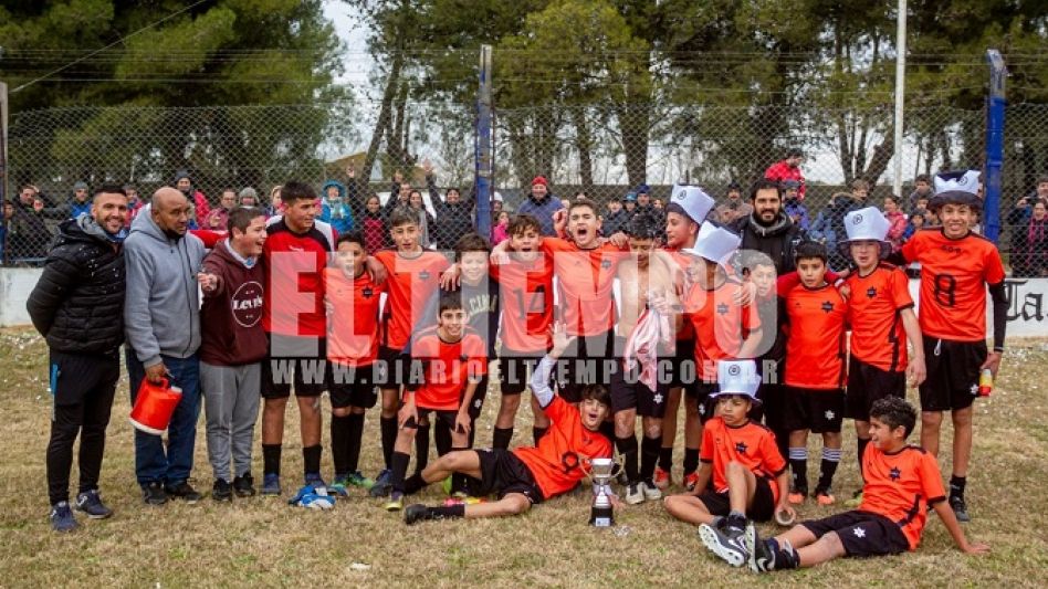 Azul Athletic venció a Cemento Armado y se consagró campeón en Novena División 