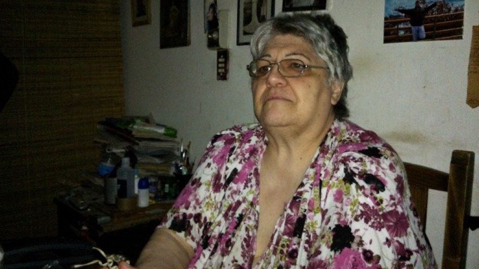 Es justicia que tu nombre esté grabado en la Isla de los Poetas, escribió su amigo Edelmiro Menchaca Bernárdez a Alicia Castro en su homenaje.