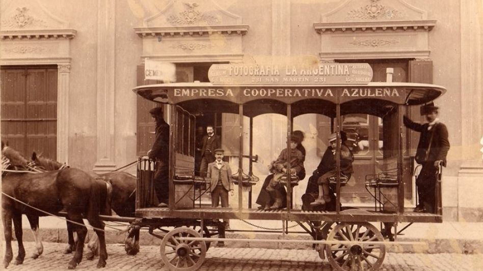 En la esquina de ?La Pampa Florida? se detenía el sistema de ?tranvía? a caballo que se desplazaba por nuestra ciudad. GENTILEZA GILGAMESH, MARCOS DELUCA