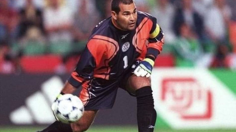 Chilavert será candidato a presidente de Paraguay en 2023