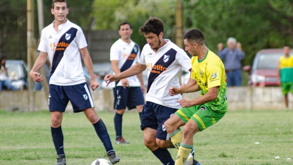 Cemento recibirá a Piazza en el inicio de los cuartos de final del Torneo Apertura de Primera División. Foto: ARCHIVO/ ADRIÁN GELOSI