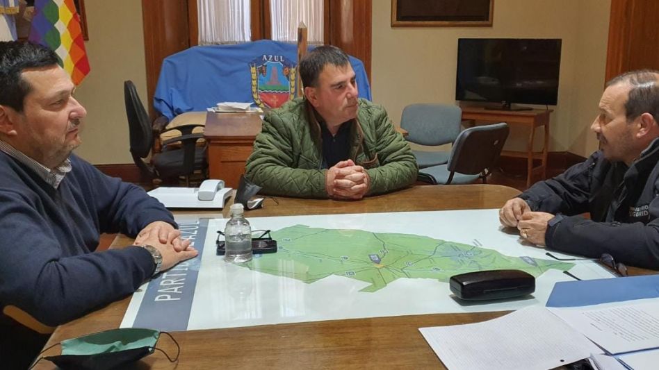 El Intendente gestionó 6 móviles policiales nuevos para Azul