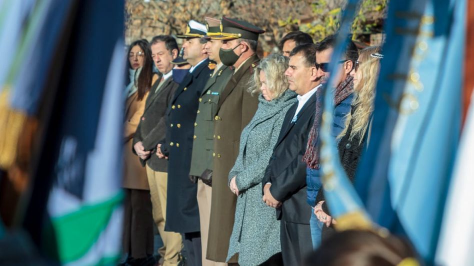 La ceremonia para recordar el paso a la inmortalidad del caudillo salteño se desarrolló anteayer en la plaza ubicada en el barrio que también tiene su nombre. FOTOS: PRENSA MUNICIPAL