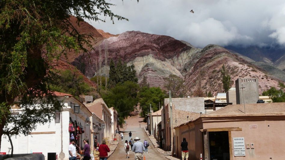 Más de 4,4 millones de personas visitaron destinos turísticos en el fin de semana largo