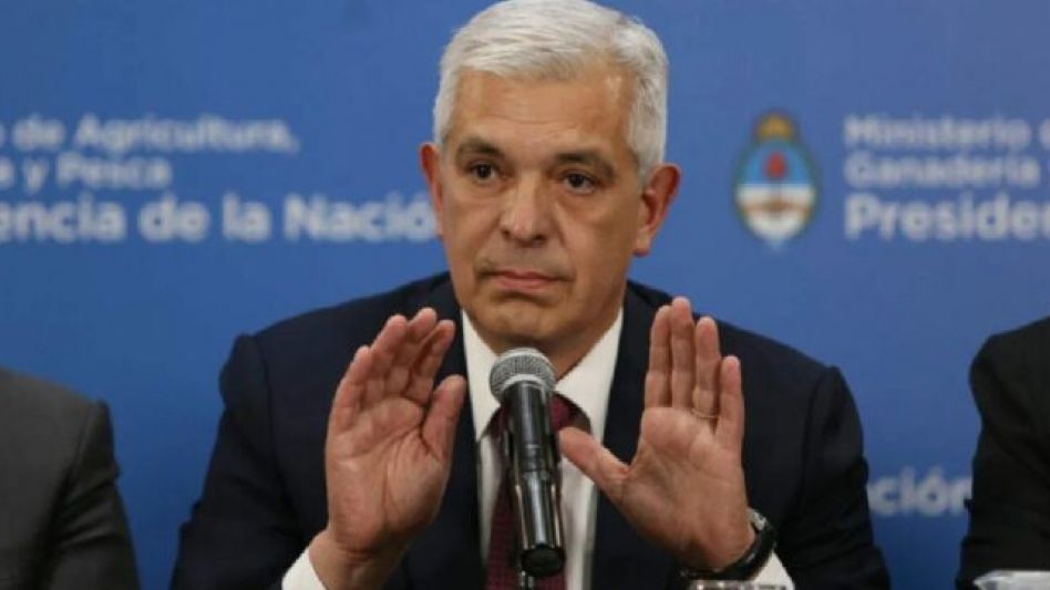 Las dificultades están a la vista y existen, pero no creo que falte lo que la producción Argentina necesita, dijo el ministro Julián Domínguez. 