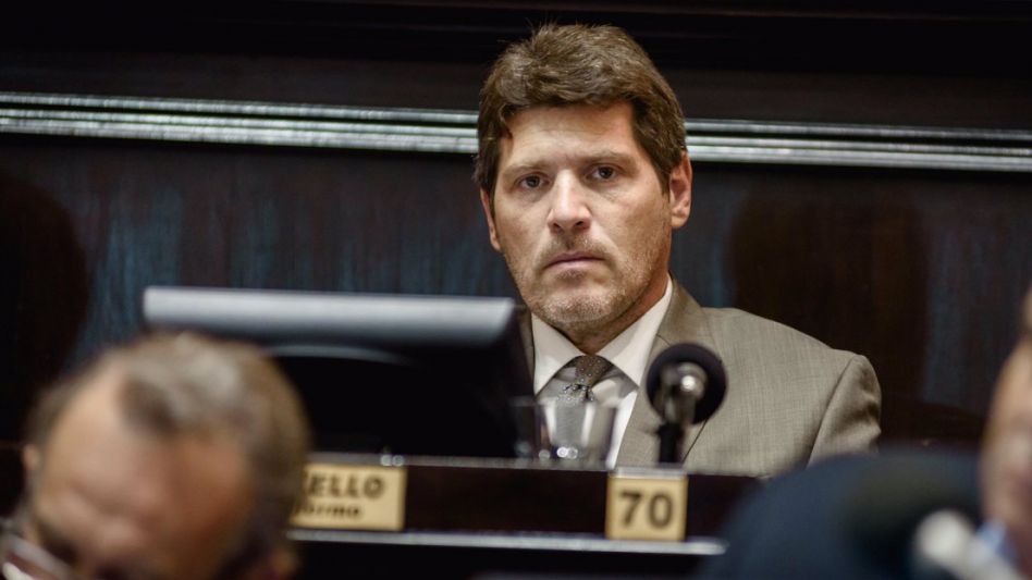 Un diputado presentó un proyecto para eliminar el asueto por el día del estatal