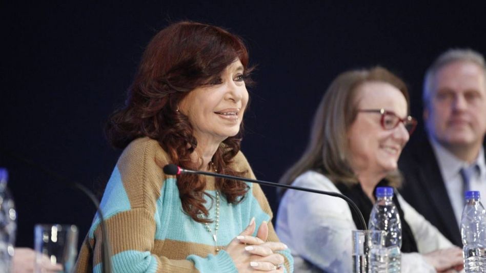 Cristina apuntó a Guzmán por su renuncia: "Fue un acto de desestabilización institucional"
