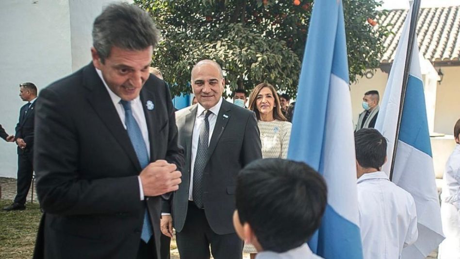  "Nuestra responsabilidad es construir en unidad un futuro mejor para los argentinos" 