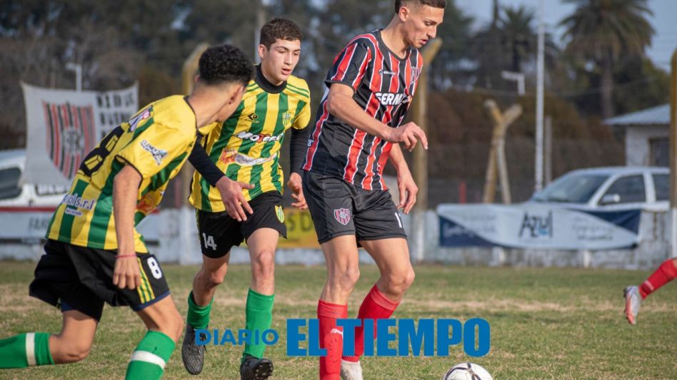 Chacarita y Piazza protagonizaron un partidazo. El tricolor avanzó a la última ronda del Apertura de Sexta. Foto: Nicolás Murcia.