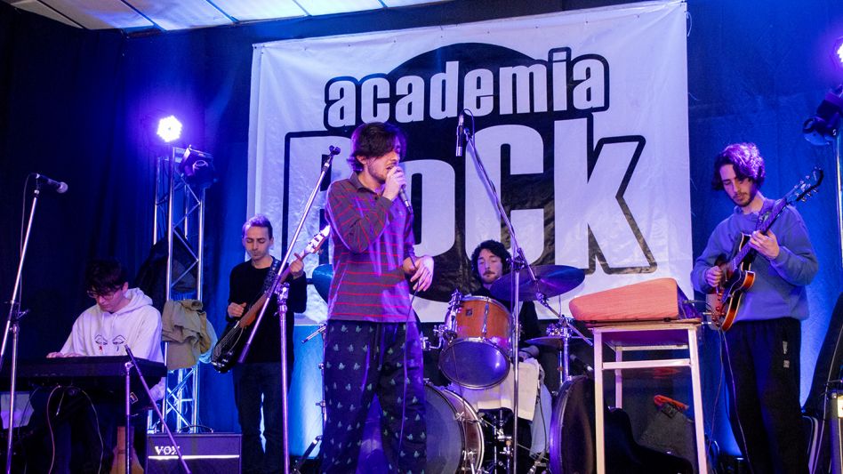 Con buena concurrencia de público días pasados se retomó Academia Rock en la Escuela de Música.   GENTILEZA LUCAS TEDESCO 