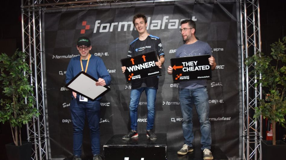 El joven ganador en el torneo de karting Formula Fast en Milton Keynes.  GENTILEZA JORGE PÉREZ 
