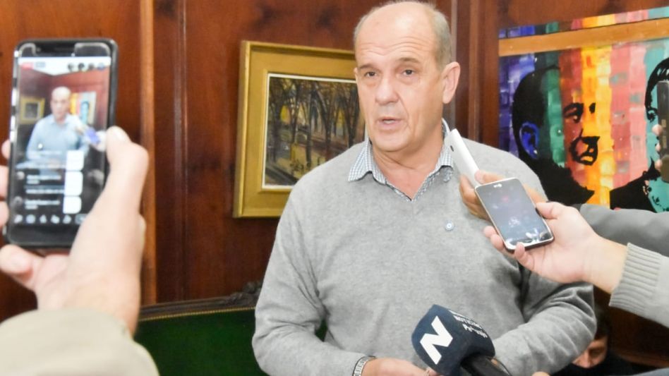 Un intendente oficialista acusó de "rufianes" a Guzmán y Kulfas