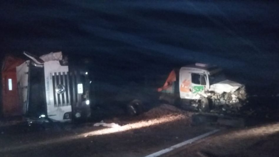  Chocaron cuatro camiones: un muerto y varios heridos
