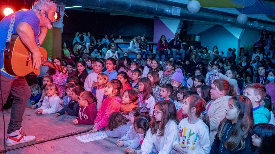 Ayer el SUMAC se convirtió en una fiesta con la música de Chima Chiodi.