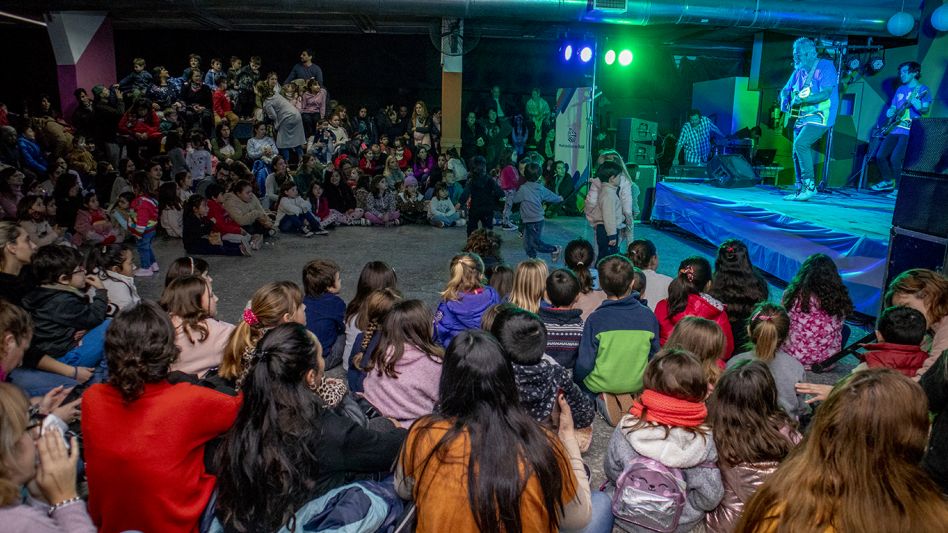    Comenzaron las actividades   recreativas de "Azul te abriga" 
