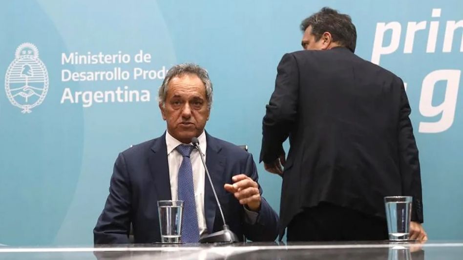 Reunión por el traspaso: Massa presentó a Scioli y se fue sin hablar