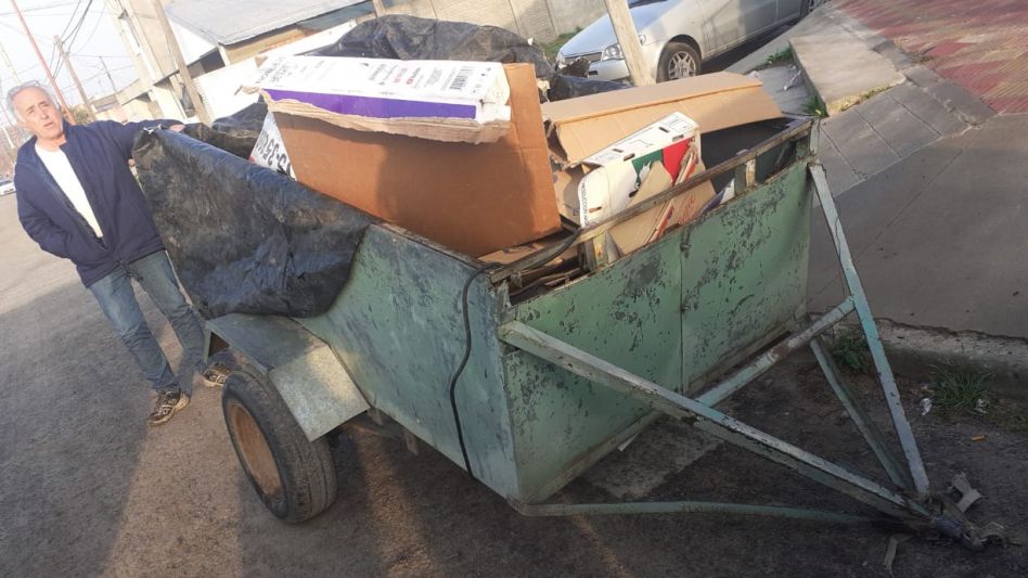 Hoy por la mañana agentes del CPA hallaron el carro y arrestaron a quien sería el autor del hecho. FOTO: CPA
