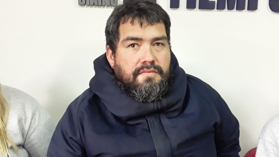 El referente del Movimiento de Trabajadores Excluidos (MTE), Gastón Blando, en una de las visitas que hizo a la redacción de diario EL TIEMPO. ARCHIVO/EL TIEMPO