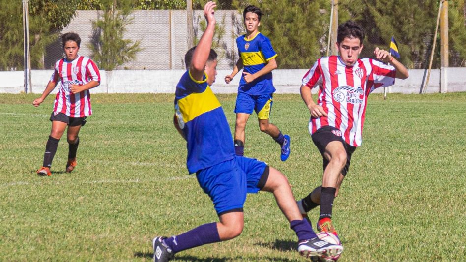 Mañana se jugará la primera fecha del Torneo Clausura de Divisiones Inferiores del fútbol local. ARCHIVO / NICOLÀS MURCIA CORREA