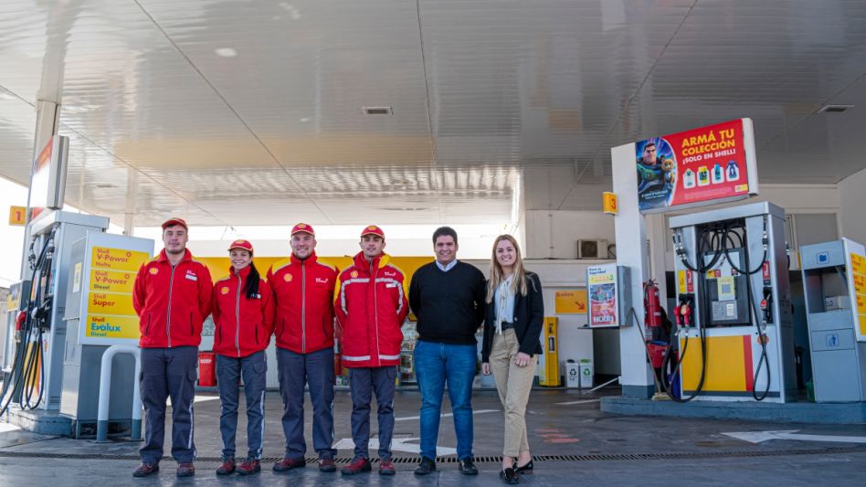 Los chicos que tienen a su cargo la campaña para el Rinconcito del Carmen.     NICOLÁS MURCIA 