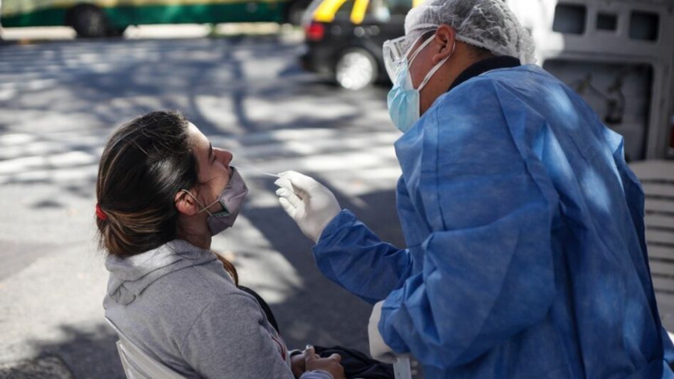 Coronavirus: se reportaron 42.227 casos y 71 muertes en la última semana