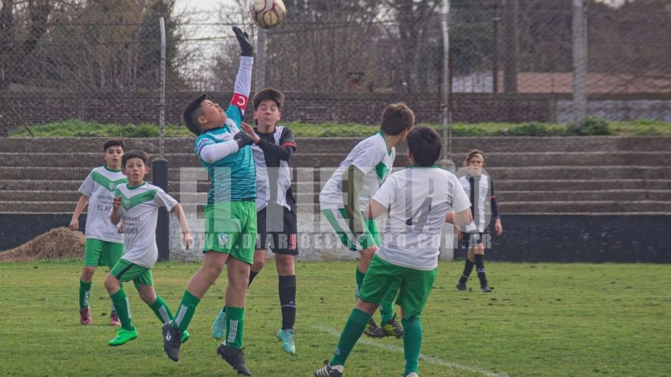 En Novena División, Alumni superó a Vélez por 5 a 0. Foto; NICOLÁS MURCIA
