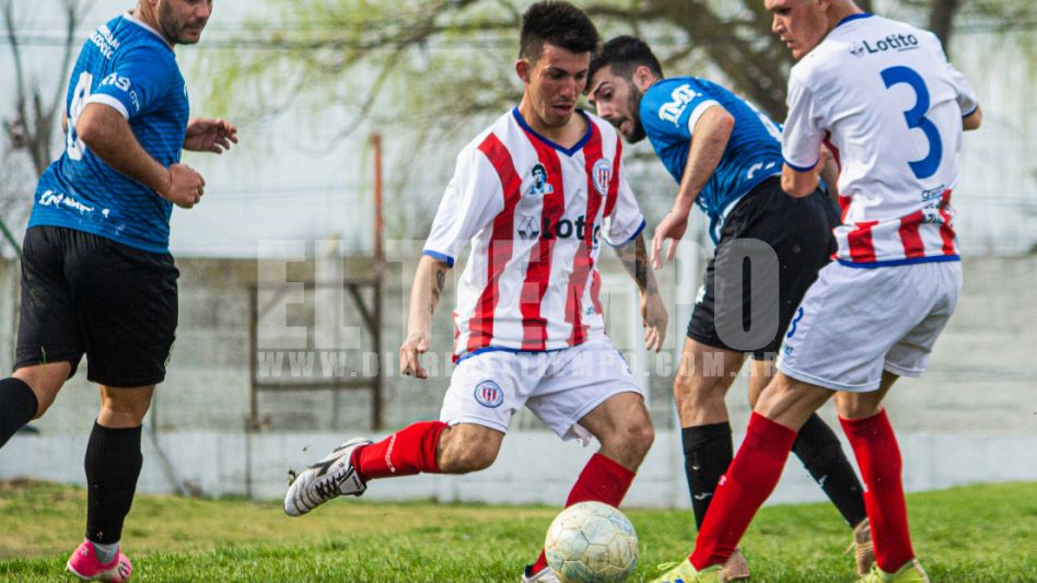 Athletic y Estrellas de Juventud no se sacaron ventaja y terminaron sin goles. Foto: Nicolás Murcia.