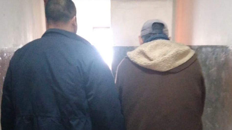 Una pena única de dos años y diez meses de prisión es la sanción que desde ayer jueves, al resultar detenido, comenzó a cumplir un azuleño. FOTO: SECCIONAL PRIMERA AZUL/PBA