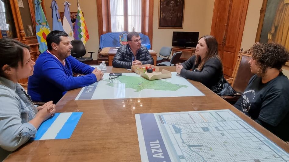 Encuentro con emprendedoras locales