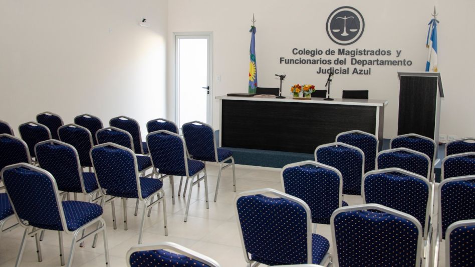 El salón de conferencias del Colegio de Magistrados y Funcionarios del Departamento Judicial Azul se convertirá, en escenario de los 
