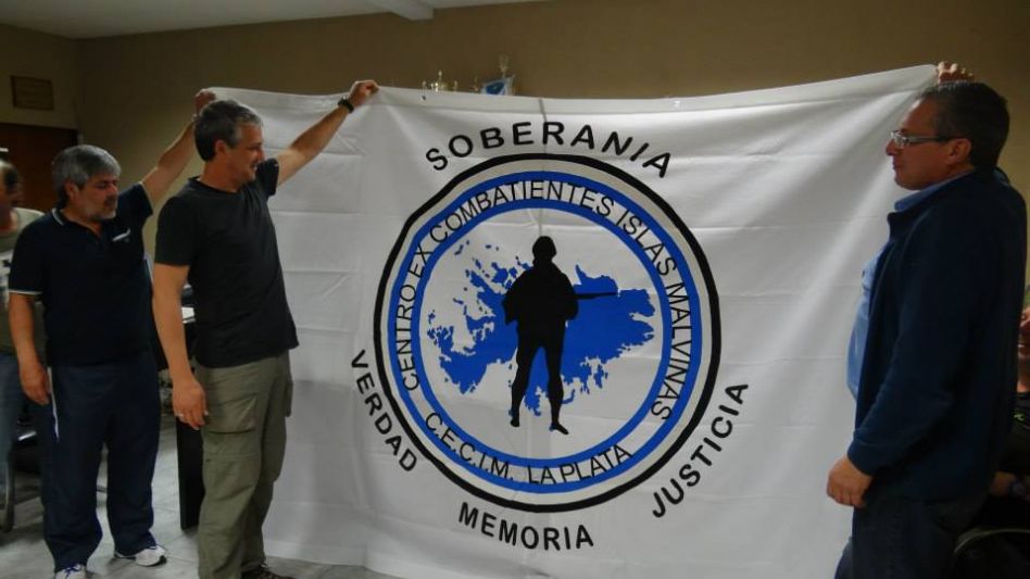 La Plata: duro comunicado de excombatientes por el "tratamiento edulcorado" de la muerte de Isabel II