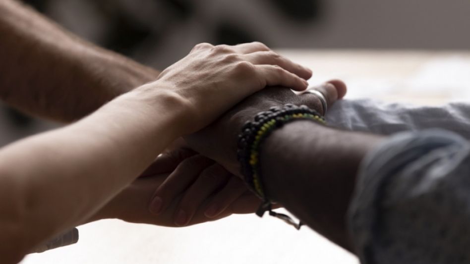 En tres años bajaron más de 13% los suicidios, aunque aumentaron las llamadas por ayuda y consultas