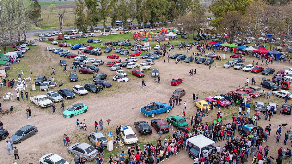 Por primera vez la pasión por los autos modificados se encontró en un sólo lugar. En el predio de la Sociedad Rural, ubicado en Ruta 3 y Avenida Urioste.