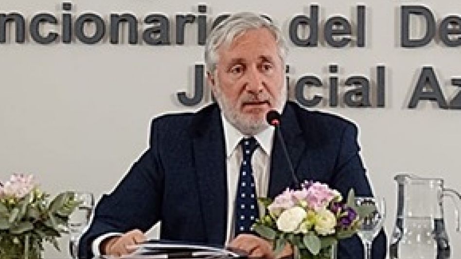 Julio Conte Grand, durante su presencia en Azul en las jornadas del Fuero Penal Juvenil, encuentro donde fue uno de los disertantes. FOTO: FISCALÍA GENERAL AZUL