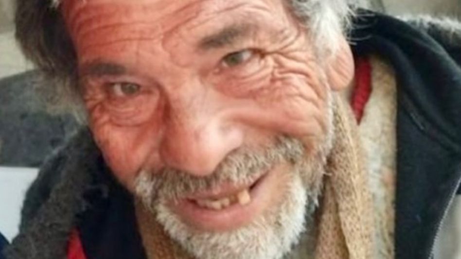 Los restos de ?Sandro? serán velados mañana domingo, de 8.30 a 10 horas, en Di Blasio Servicios Sociales e inhumados en el Cementerio Municipal. 