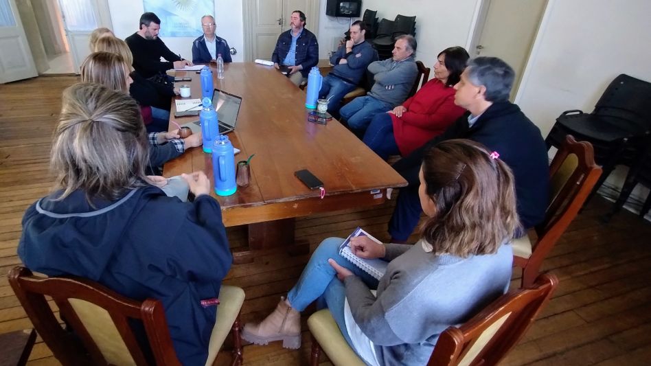El miércoles se llevó a cabo la segunda reunión de la Mesa de Coordinación Turística para la Regulación de las Áreas Serranas del Partido de Azul.  PRENSA/CONCEJODELIBERANTE