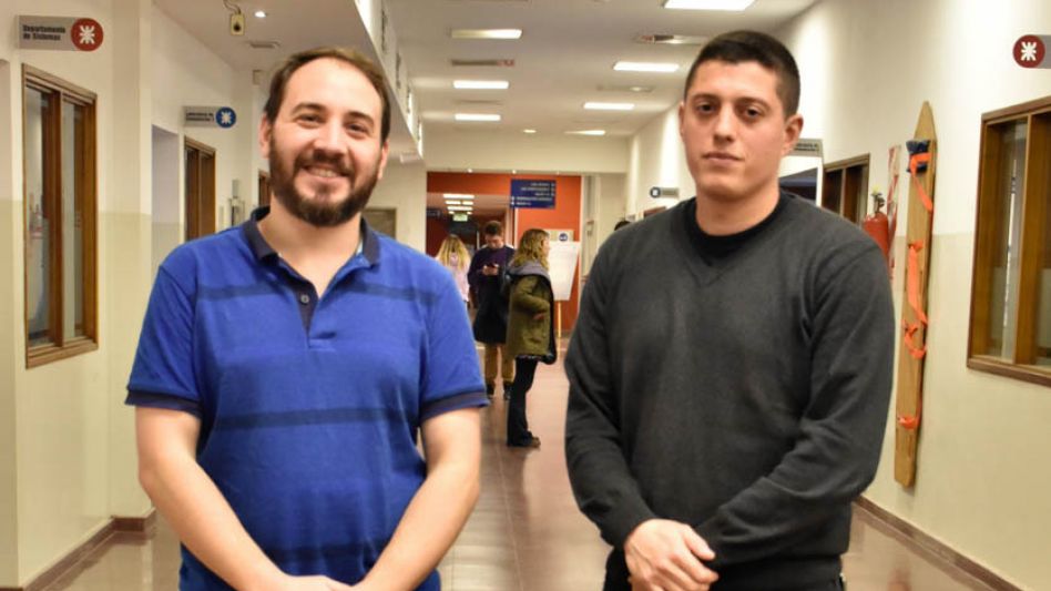 Un universitario azuleño ganó importante concurso internacional de ingeniería naval