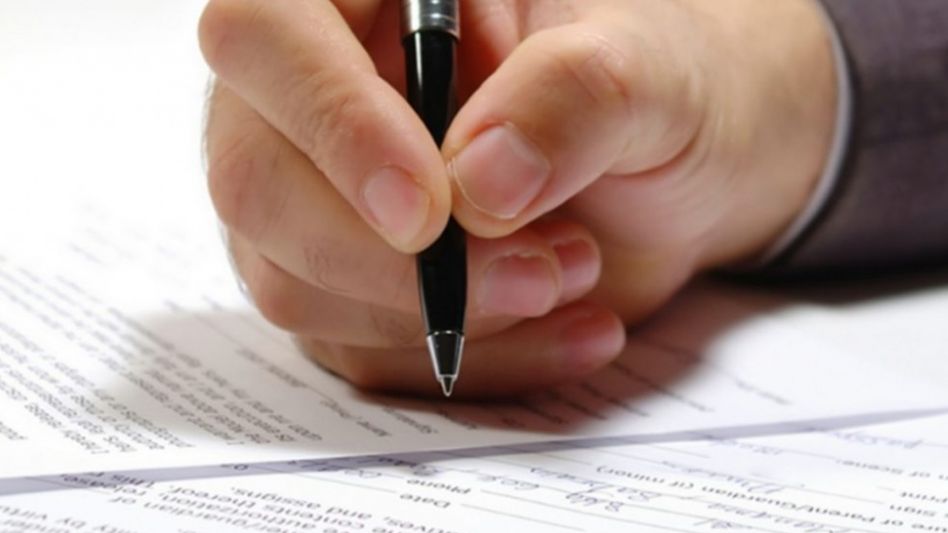 Simplificó los trámites para escriturar en la provincia