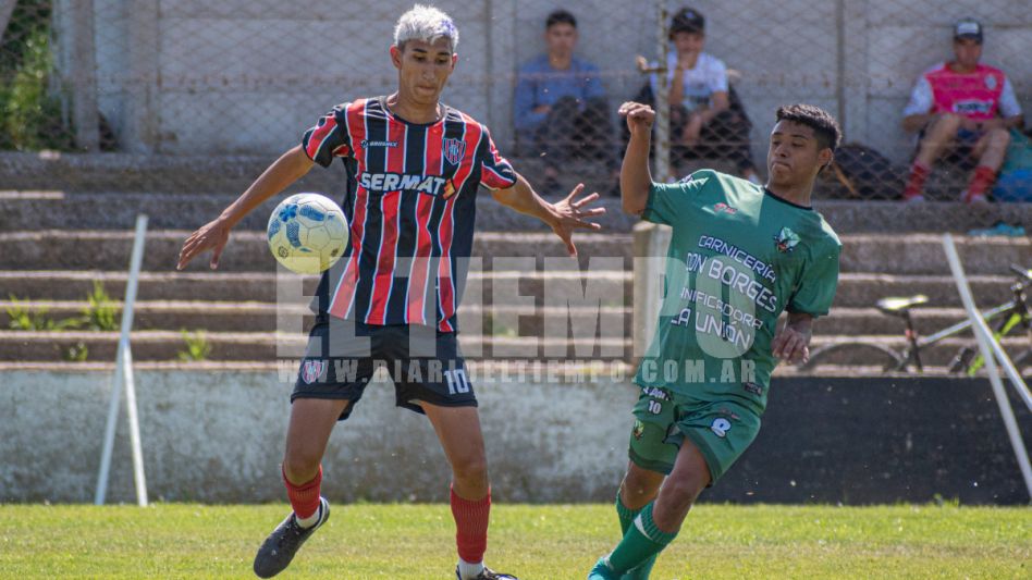 Chacarita, el mejor de la fase regular, se impuso ante Vélez por 2 a 1, en la ida de los cuartos de final. Foto: Nicolás Murcia.